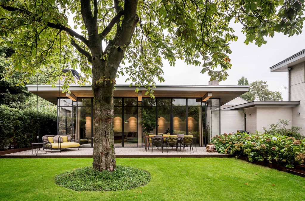 Pavilion S
